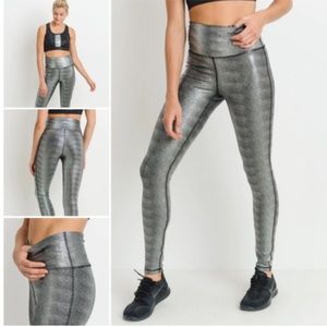Mono B Metallic Leggings